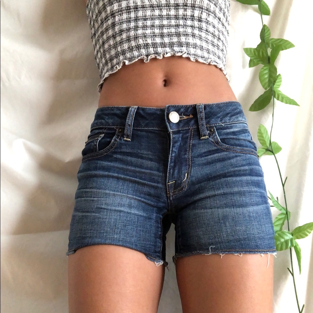 LOW RISE DENIM SHORTS - Picture 2 of 4